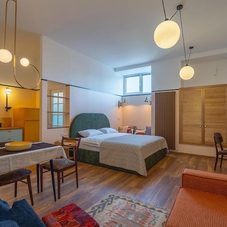 Cozybaity In The Very Heart Of Tbilisi Apartment Bagian luar foto